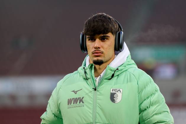 Rodrigo Ribeiro 21 (FC Augsburg), FC Augsburg vs. SC Freiburg, Fussball, 1. Bundesliga, 18. Spieltag, 18.01.2026 DFB regulations prohibit any use of photographs as image sequences and or quasi-video Augsburg Bayern Deutschland