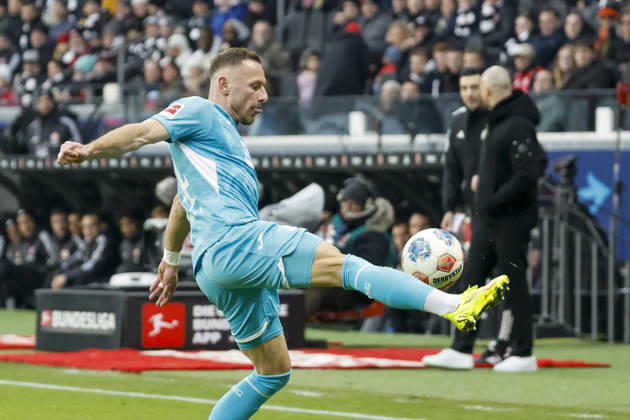 Vladimir Coufal (TSG Hoffenheim, 34) am Ball , Deutschland, Fussball, 1. Bundesliga, 19.Spieltag, 2025 2026, Eintracht Frankfurt vs. TSG 1899 Hoffenheim, 24.01.2026, Frankfurt am Main Deutsche-Bank-Park Deutschland Copyright: xGrantxHubbsx