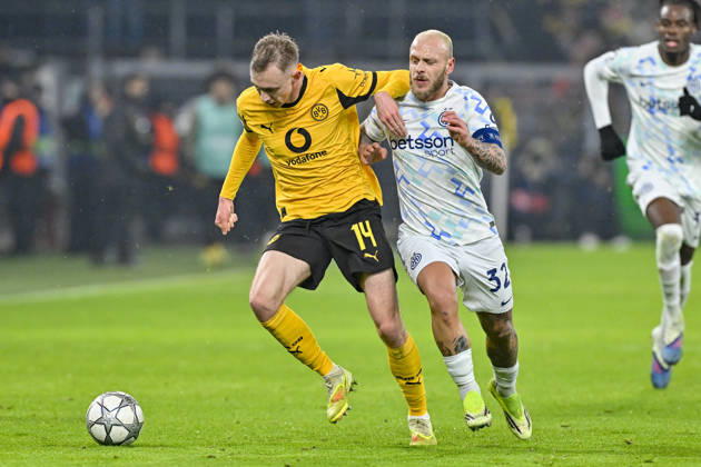 v. li. im Zweikampf Maximilian Beier (Dortmund 14) Federico Dimarco (Inter 32) 28.01.2026 Fussball, Champions League, Borussia Dortmund vs Inter Mailand , Signal Iduna Park, Dortmund,