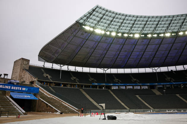Stimmungsbild Olympiastadion Berlin, Hertha BSC Berlin, winterlich, GER, Hertha BSC vs. ,SV Darmstadt 98, 2. Bundesliga, Saison 2025 2026, 20. Spieltag, 01.02.2026 (DFL REGULATIONS PROHIBIT ANY USE OF PHOTOGRAPHS AS IMAGE SEQUENCES AND OR QUASI - VIDEO). GER, Hertha BSC vs. ,SV Darmstadt 98, 2. Bundesliga, Saison 2025 2026, 20. Spieltag, 01.02.2026 Berlin