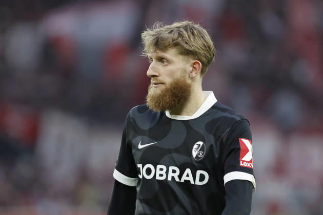 Niklas Beste (SC Freiburg, 19) , Deutschland, Fussball, 1. Bundesliga, 20.Spieltag, 2025 2026, VfB Stuttgart vs. SC Freiburg, 01.02.2026, Stuttgart MHP Arena Deutschland Copyright: xGrantxHubbsx