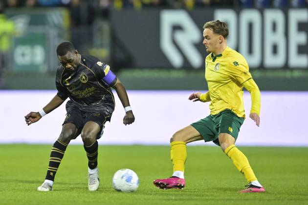 SITTARD , 17-01-2026 , Fortuna Sittard Stadium , season 2025 2026 , Dutch Eredivisie football , match between Fortuna Sittard and Sparta , picture shows , Sparta player Joshua Kitolano, Fortuna Sittard player Philip Brittijn Fortuna Sittard - Sparta  x201376579x Copyright: