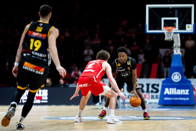 08.02.2026 - Basketball - Saison 2025 2026 - 2. Bundesliga Pro-A - 22. Spieltag: Nürnberg Falcons Basketball Club NBC - Bozic Estriche Knights Kirchheim - ThHa - xthxhax - Chuck Harris (3, Kirchheim Knights ) Carter Whitt (2, Nürnberg Falcons BC NBC )