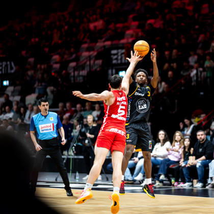 08.02.2026 - Basketball - Saison 2025 2026 - 2. Bundesliga Pro-A - 22. Spieltag: Nürnberg Falcons Basketball Club NBC - Bozic Estriche Knights Kirchheim - ThHa - xthxhax - Chuck Harris (3, Kirchheim Knights ) Tim Köpple Koepple (5, Nürnberg Falcons BC NBC )