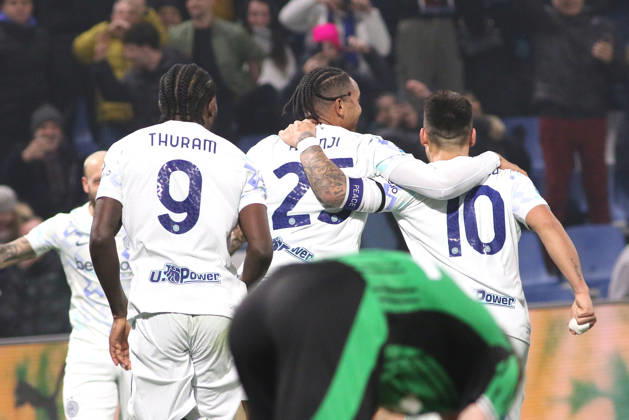 Foto IPP Albano Angilletta Reggio Emilia 08 02 2026 Calcio Campionato di serie A 2025 2026 Sassuolo - Inter 0-5 nella foto: esultanza dopo un gol di Marcus Thuram Manuel Akanji e Lautaro Martinez Italy Photo Press World Copyright italy ITALY Copyright: xR4924_italyphotopressx