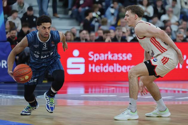 v.li. Kevin McClain (MLP Academics Heidelberg, 03), Justus Hollatz (FC Bayern Muenchen, 21) GER, BBL, MLP Academics Heidelberg vs. FC Bayern Muenchen, easycredit Basketball Bundesliga, 19.Spieltag, Saison, 2025 2026, 08.02.2026 GER, MLP Academics Heidelberg vs. FC Bayern Muenchen, Basketball, easycredit Basketball Bundesliga, 19.Spieltag, Saison, 2025 2026, 08.02.2026 Heidelberg Copyright: xEibner-Pressefoto JoergxHirschx EP_JHH