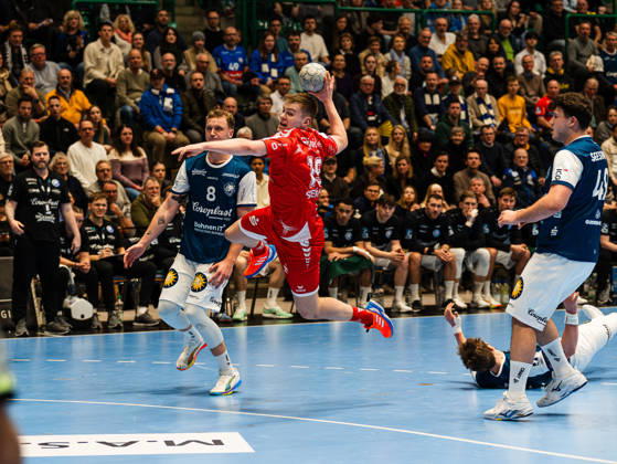 Reynir Thor Stefansson (MT Melsungen, 19) beim Torwurf Bergischer HC vs. MT Melsungen, Handball, 1. Bundesliga, 20. Spieltag, Saison 2025 2026, 11.02.2026 Bergischer HC vs. MT Melsungen, Handball, 1. Bundesliga, 20. Spieltag, Saison 2025 2026, 11.02.2026 Wuppertal Copyright: xEibner-Pressefoto DamianxKruczynx EP_DKI