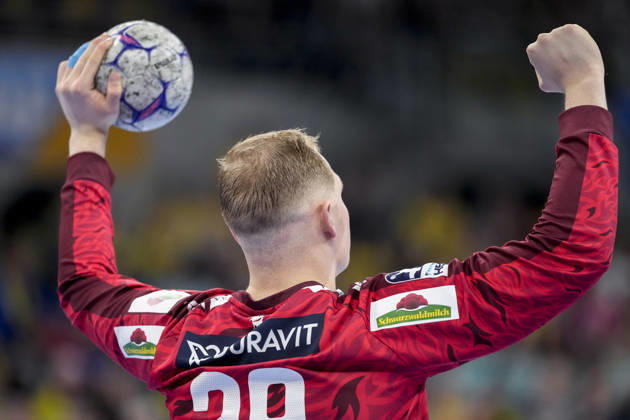 David Späth (Torwart, RNL, 29), Einzelbild, Einzelfoto, Aktion, Action, Jubel, jubeln, jubelt, celebration, Freude, freuen, freut sich, zuversichtlich, optimistisch, positiv, Spielszene, 11.02.2026, Mannheim (Deutschland), Handball, Bundesliga, Rhein-Neckar Löwen - THW Kiel