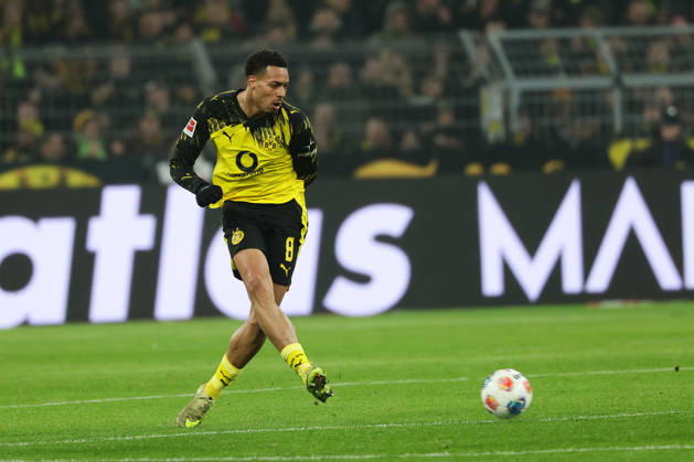 Dortmund, Germany, 13.02.26, Felix Nmecha (Borussia Dortmund) am Ball während des Spiels der 1. Bundesliga zwischen Borussia Dortmund - 1. FSV Mainz 05 im Signal Iduna Park in Dortmund. (Photo by Joachim Bywaletz) DFB DFL REGULATIONS PROHIBIT ANY USE OF PHOTOGRAPHS AS IMAGE SEQUENCES AND OR QUASI-VIDEO. Copyright: JoachimxBywaletz xJB-Sportfoto