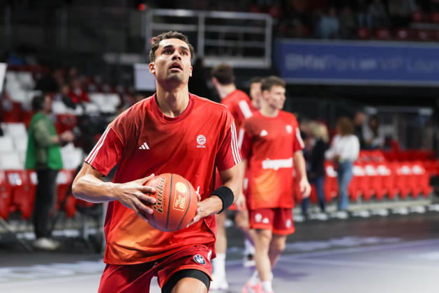 Oscar da Silva (FC Bayern Basketball, 01) beim Aufwaermen vor dem Spiel, GER, FC Bayern Basketball vs. Skyliners Frankfurt, Basketball, easycredit Basketball Bundesliga, 21. Spieltag, Saison 2025 2026, 17.02.2026, GER, FC Bayern Basketball vs. Skyliners Frankfurt, Basketball, easycredit Basketball Bundesliga, 21. Spieltag, Saison 2025 2026, 17.02.2026 Muenchen Copyright: xEibner-Pressefoto JennixMaulx EP_JML