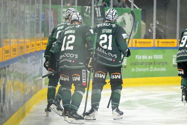 Tor,Torjubel zum 3:0 der Bietigheim Steelers durch das Tor von Marek Racuk (Bietigheim Steelers, 17) Bietigheim Steelers vs. Eispiraten Crimmitschau, Eishockey, DEL 2, 47.Spieltag, Saison 2025 2026, 20.02.2026 Bietigheim Steelers vs. Eispiraten Crimmitschau, Eishockey, DEL 2, 47.Spieltag, Saison 2025 2026, 20.02.2026 Bietigheim Copyright: xEibner-Pressefotox EP_TBR