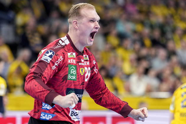 David Späth (Torwart, RNL, 29), Spieler der Rhein-Neckar-Löwen, Einzelbild, Einzelfoto, Aktion, Action, Jubel, jubeln, jubelt, celebration, Freude, freuen, freut sich, zuversichtlich, optimistisch, positiv, Spielszene, 20.02.2026, Mannheim (Deutschland), Handball, Bundesliga, Rhein-Neckar Löwen - TBV Lemgo Lippe