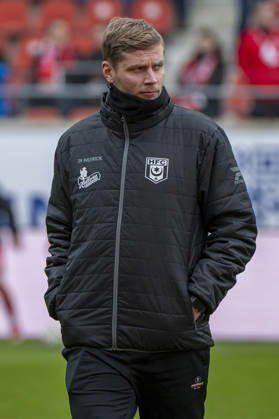 Regionalliga Nordost -Saison 25 26 Hallescher FC vs.Greifswalder FC Halle, Deutschland 21.Februar 2026: Im Bild:Trainer Robert Schröder Schroeder (Halle) Halle Saale Leuna Chemie Stadion Sachsen-Anhalt Deutschland