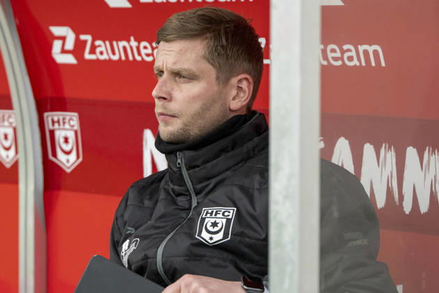 Regionalliga Nordost -Saison 25 26 Hallescher FC vs.Greifswalder FC Halle, Deutschland 21.Februar 2026: Im Bild:Trainer Robert Schröder Schroeder (Halle) Halle Saale Leuna Chemie Stadion Sachsen-Anhalt Deutschland