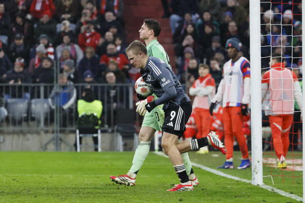 Jonathan Burkardt (Eintracht Frankfurt, 09) nach seinem Elfmeter , Deutschland, Fussball, 1. Bundesliga, 23.Spieltag, 2025 2026, FC Bayern München vs. Eintracht Frankfurt, 21.02.2026, München Allianz-Arena Deutschland Copyright: xGrantxHubbsx