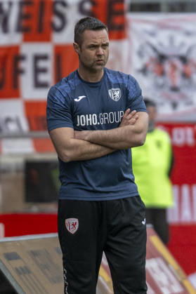 Regionalliga Nordost -Saison 25 26 Hallescher FC vs.Greifswalder FC Halle, Deutschland 21.Februar 2026: Im Bild:Trainer Bjoern Lipfert (Greifswald) Halle Saale Leuna Chemie Stadion Sachsen-Anhalt Deutschland