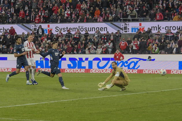 Said El Mala (Koeln 13) erzielt das Tor zum 2:2 21.02.2026 Fussball 1. FC Koeln vs TSG Hoffenheim, Rheinenergiestadion, Koeln, DFB DFL REGULATIONS PROHIBIT ANY USE OF PHOTOGRAPHS AS IMAGE SEQUENCES AND OR QUASI-VIDEO