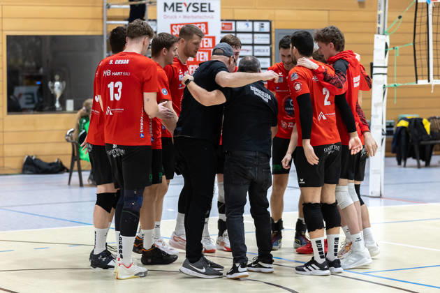 Team, Mannschaft, jubelt, Jubel, positive Emotionen, positive Emotion, Spielende, SV Schwaig Volleyball - CERATONIA Volleys Eltmann , Volleyball, 2. Bundesliga Sued, 22. Spieltag, 21.02.2026 SV Schwaig Volleyball - CERATONIA Volleys Eltmann , Volleyball, 2. Bundesliga Sued, 22. Spieltag, 21.02.2026 Schwaig Copyright: xEibner-Pressefoto G.xSantemizx EP_GSZ