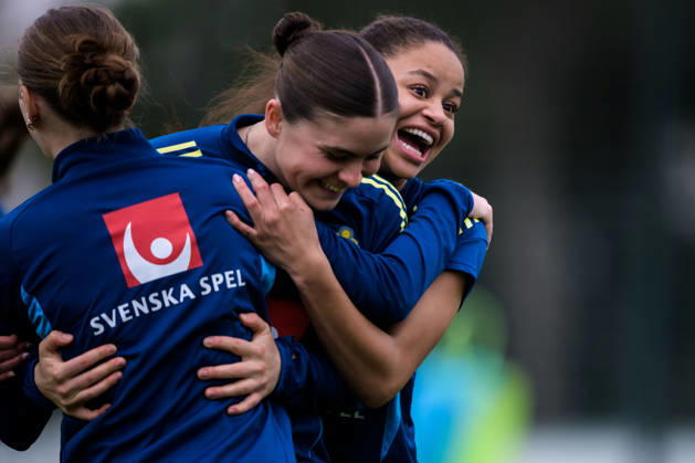 260225 Felicia Schröder of the Swedish women s national football at a training session on February 25, 2026 in Albufeira. Photo: Ludvig Thunman BILDBYRAN kod LT LT0773 fotboll football soccer fotball träning practice training sverige sweden dam bbeng Copyright: LUDVIGxTHUNMAN BB260225LT010