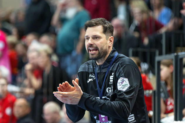 Trainer Norman Rentsch (Zwickau), SV Union Halle-Neustadt vs. BSV Sachsen Zwickau, Alsco Handball Bundesliga Frauen, Saison 2025 26, 18. Spieltag, 25.02.2026 Halle SWH Arena Sachsen-Anhalt Deutschland