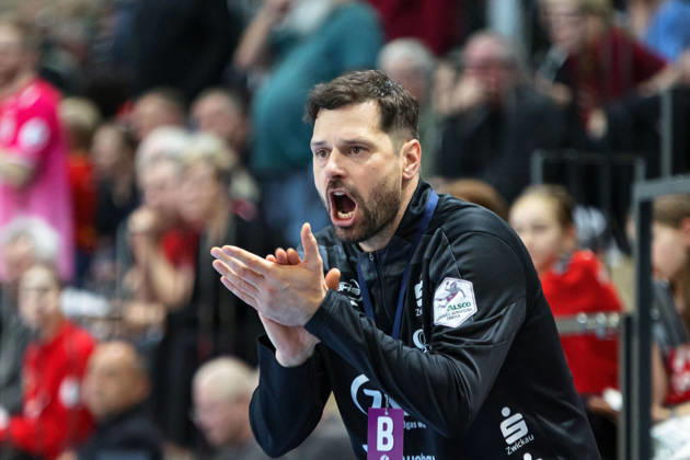 Trainer Norman Rentsch (Zwickau), SV Union Halle-Neustadt vs. BSV Sachsen Zwickau, Alsco Handball Bundesliga Frauen, Saison 2025 26, 18. Spieltag, 25.02.2026 Halle SWH Arena Sachsen-Anhalt Deutschland
