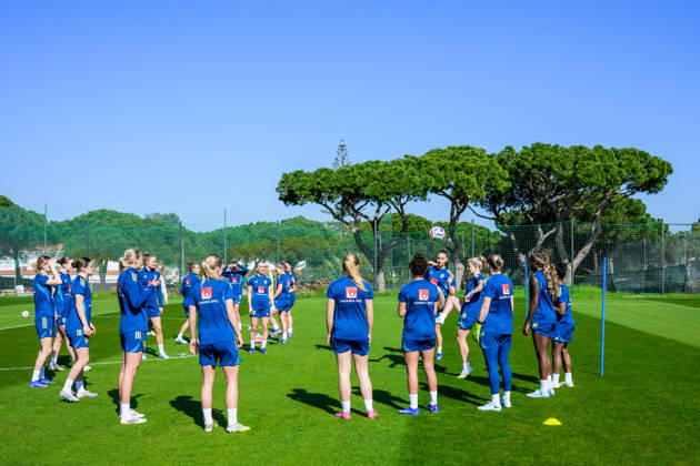 260226 Players of the Swedish women s national football team at a training session on February 26, 2026 in Albuferia. Photo: Ludvig Thunman BILDBYRAN kod LT LT0774 fotboll football soccer fotball träning practice training sverige sweden dam bbeng Copyright: LUDVIGxTHUNMAN BB260226LT029