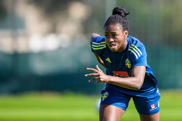 260226 Monica Jusu Bah of the Swedish women s national football team at a training session on February 26, 2026 in Albuferia. Photo: Ludvig Thunman BILDBYRAN kod LT LT0774 fotboll football soccer fotball träning practice training sverige sweden dam bbeng Copyright: LUDVIGxTHUNMAN BB260226LT033