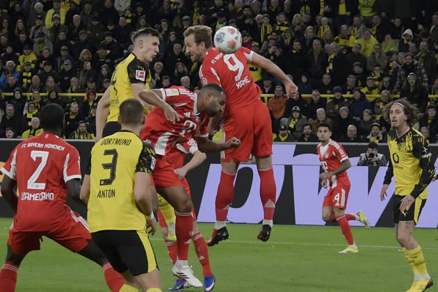 Nico Schlotterbeck (Dortmund 4) erzielt das Tor zum 1:0 28.02.2026 ¢ Fussball ¢ Borussia Dortmund vs FC Bayern Muenchen , Signal Iduna Park, Dortmund, DFB DFL REGULATIONS PROHIBIT ANY USE OF PHOTOGRAPHS AS IMAGE SEQUENCES AND OR QUASI-VIDEO