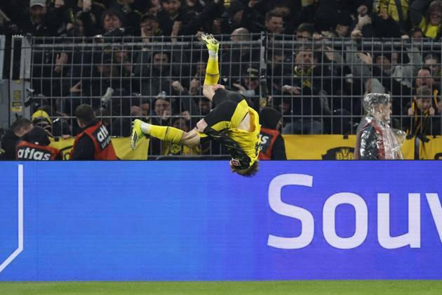 DORTMUND - Daniel Svensson of Borussia Dortmund celebrates the 2-2 during the Bundesliga match between Borussia Dortmund and FC Bayern Munich at Signal Iduna Park stadium on February 28, 2025, in Dortmund, Germany. MAURICE VAN STEEN ANP Bundesliga 2025-2026 xVIxANPxSportx xMauricexvanxSteenxIVx 552033837 originalFilename: 552033837