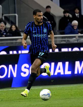 Foto IPP Paolo Bona Milano 28 02 2026 Campionato Serie A di Calcio stagione 2025 2026 partita Inter-Genoa Nella foto Andy Diouf Italy Photo Press Worldwide Copyright italy ITALY  Copyright: xR4924_italyphotopressx