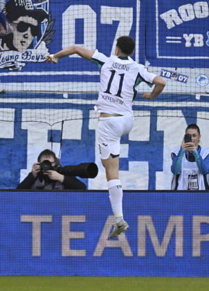 TOR zum 0:3 Fisnik Asllani TSG 1899 Hoffenheim (11) Torjubel dahinter Sportfotograf Harry Langer dpa 1. FC Heidenheim 1846 FCH vs TSG 1899 Hoffenheim 07.03.2026 DFL REGULATIONS PROHIBIT ANY USE OF PHOTOGRAPHS AS IMAGE SEQUENCES AND OR QUASI-VIDEO 1. FC Heidenheim 1846 FCH vs TSG 1899 Hoffenheim