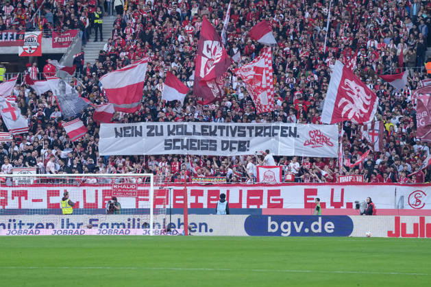 Spruchband der Fans und Ultras auf der Tribüne, Banner, Nein zu Kollektivstrafen - Scheiss DFB , Deutschland, Fussball, 1. Bundesliga, 25.Spieltag, 2025 2026, SC Freiburg vs. Bayer 04 Leverkusen, 07.03.2026, Europa-Park Stadion, Freiburg, Deutschland DFL REGULATIONS PROHIBIT ANY USE OF PHOTOGRAPHS AS IMAGE SEQUENCES AND OR QUASI-VIDEO. Freiburg Europa-Park Stadion Baden-Württemberg Deutschland Copyright: xArnexAmbergx