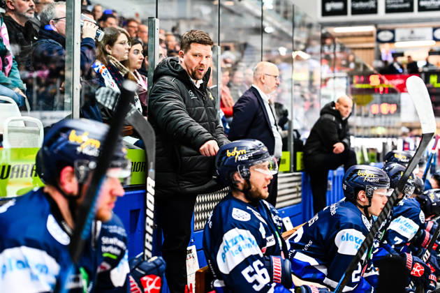Jannu Kujala (Co-Trainer, Assistant Coach, Performance Coach, Iserlohn Roosters), GER, Iserlohn Roosters vs. Fischtown Pinguins Bremerhaven, Eishockey, Penny-DEL, 50. Spieltag, Spielzeit 2025 2026, 08.03.2026, GER, Iserlohn Roosters vs. Fischtown Pinguins Bremerhaven, Eishockey, Penny-DEL, 50. Spieltag, Spielzeit 2025 2026, 08.03.2026 Iserlohn Copyright: xJonasxBrockmann Eibner-Pressefotox EP_JBN