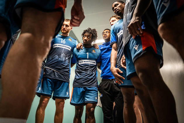 08.03.2026, xhfmx, Basketball easyCredit BBL Bundesliga, Frankfurt Skyliners - Bamberg Baskets v.l. Radii Caisin (Skyliners Frankfurt), Isaiah Swope (Skyliners Frankfurt) (DFL DFB REGULATIONS PROHIBIT ANY USE OF PHOTOGRAPHS as IMAGE SEQUENCES and or QUASI-VIDEO) Frankfurt am Main