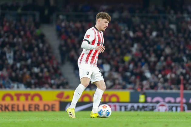 Philipp Treu (SC Freiburg, 29) am Ball , Deutschland, Fussball, 1. Bundesliga, 26.Spieltag, 2025 2026, SC Freiburg vs. 1. FC Union Berlin, 15.03.2026, Europa-Park Stadion, Freiburg, Deutschland DFL REGULATIONS PROHIBIT ANY USE OF PHOTOGRAPHS AS IMAGE SEQUENCES AND OR QUASI-VIDEO. Freiburg Europa-Park Stadion Baden-Württemberg Deutschland Copyright: xArnexAmbergx