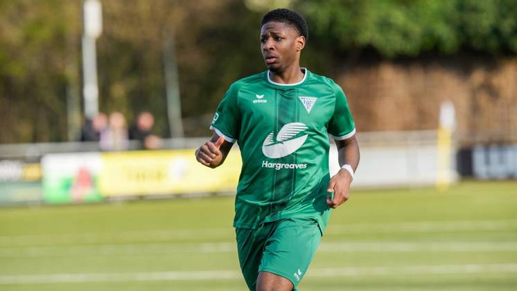 Fussball in Essen ** NUR FÜR REDAKTIONELLE ZWECKE ** EDITORIAL USE ONLY **<p>Benludvig Elad vom FC Kray im Spiel gegen SV Budberg. Das Spiel der Landesliga, FC Kray gegen SV Budberg am 15.03.2026 auf dem Kunstrasenplatz der KrayArena, Buderusstraße 20a endete 1:2. Michael Gohl FUNKE Foto Services< p> Deutschland Nordrhein-Westfalen Essen Copyright: MichaelxGohl