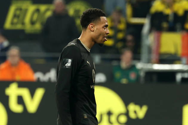 Dortmund, Germany, 21.03.26, Felix Nmecha (Borussia Dortmund) guckt während des Spiels der 1. Bundesliga zwischen Borussia Dortmund - Hamburger SV im Signal Iduna Park in Dortmund. (Photo by Joachim Bywaletz) DFB DFL REGULATIONS PROHIBIT ANY USE OF PHOTOGRAPHS AS IMAGE SEQUENCES AND OR QUASI-VIDEO. Copyright: JoachimxBywaletz xJB-Sportfoto