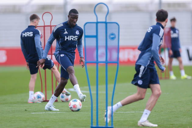 24.03.2026, Fussball, Training des FC Schalke 04. Bryan Lasme (FC Schalke 04). Gelsenkirchen Trainingsgelände FC Schalke 04 NRW Deutschland xRHR-FOTO YYx Copyright: RHR-FOTOx RHR-FOTO YY