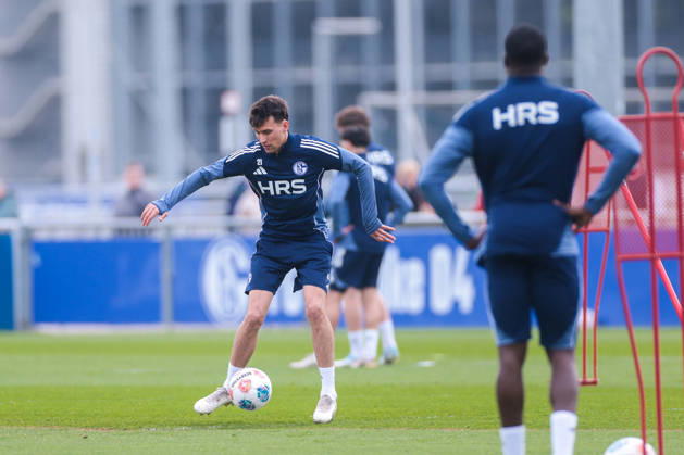 24.03.2026, Fussball, Training des FC Schalke 04. Dejan Ljubicic (FC Schalke 04). Gelsenkirchen Trainingsgelände FC Schalke 04 NRW Deutschland xRHR-FOTO YYx Copyright: RHR-FOTOx RHR-FOTO YY