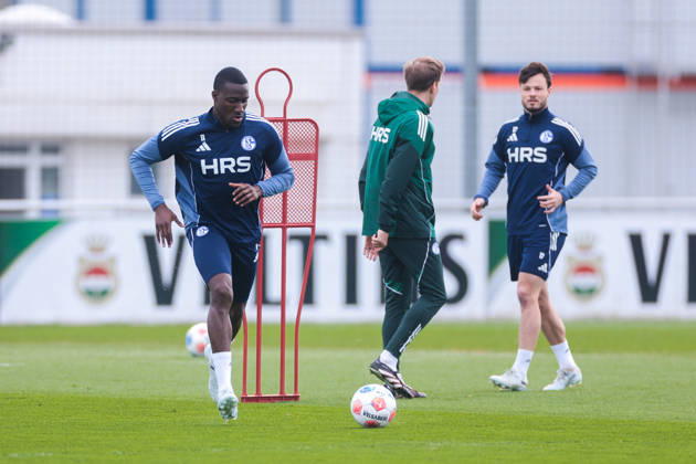 24.03.2026, Fussball, Training des FC Schalke 04. Bryan Lasme (FC Schalke 04). Gelsenkirchen Trainingsgelände FC Schalke 04 NRW Deutschland xRHR-FOTO YYx Copyright: RHR-FOTOx RHR-FOTO YY