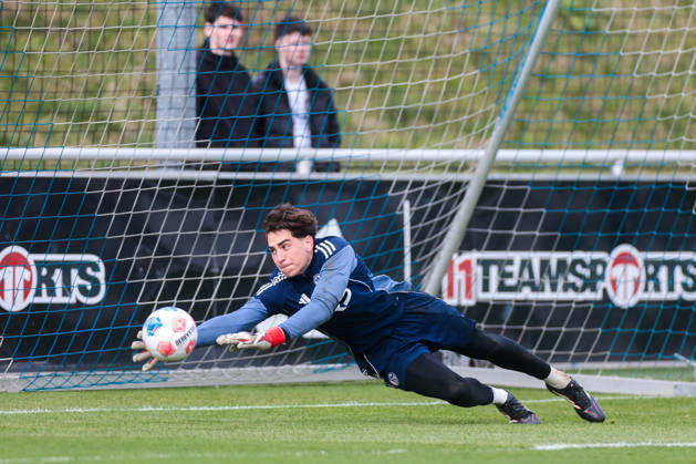24.03.2026, Fussball, Training des FC Schalke 04. Torwart Nick Bodon (FC Schalke 04). Gelsenkirchen Trainingsgelände FC Schalke 04 NRW Deutschland xRHR-FOTO YYx Copyright: RHR-FOTOx RHR-FOTO YY