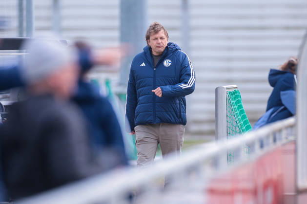 24.03.2026, Fussball, Training des FC Schalke 04. Direktor Profifussball Youri Mulder (FC Schalke 04). Gelsenkirchen Trainingsgelände FC Schalke 04 NRW Deutschland xRHR-FOTO YYx Copyright: RHR-FOTOx RHR-FOTO YY