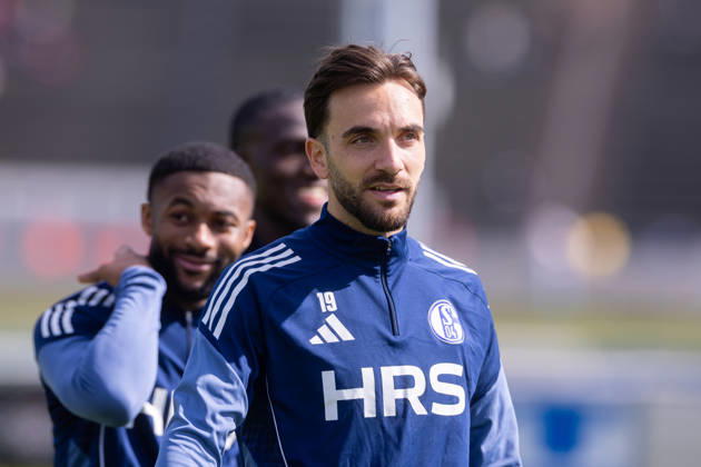 01.04.2026, Fussball, Training des FC Schalke 04. Kenan Karaman (FC Schalke 04). Gelsenkirchen Trainingsgelände FC Schalke 04 NRW Deutschland xRHR-FOTO YYx Copyright: RHR-FOTOx RHR-FOTO YY