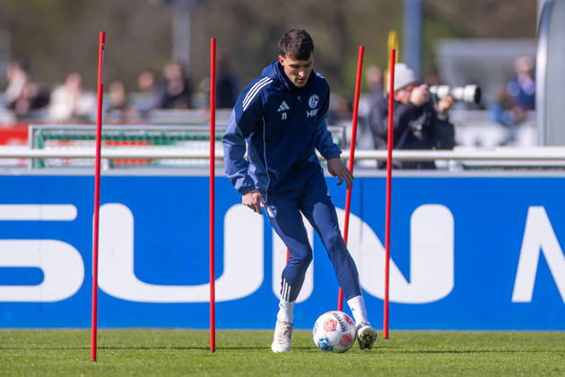 01.04.2026, Fussball, Training des FC Schalke 04. Dejan Ljubicic (FC Schalke 04). Gelsenkirchen Trainingsgelände FC Schalke 04 NRW Deutschland xRHR-FOTO YYx Copyright: RHR-FOTOx RHR-FOTO YY