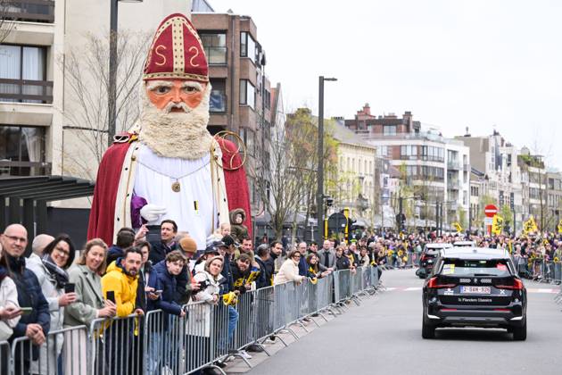 Cycling fans pictured during the men s race of the Ronde van Vlaanderen Tour des Flandres Tour of Flanders UCI WorldTour one day cycling race, 278 km from Antwerp to Oudenaarde, Sunday 05 April 2026. DAVIDxPINTENS  x169852712x