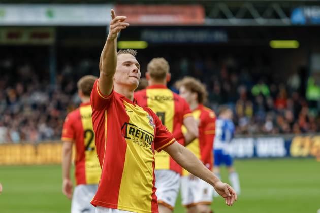 DEVENTER - Mathis Suray of Go Ahead Eagles celebrates after scoring the 5-0 goal during the Dutch Eredivisie match between Go Ahead Eagles and PEC Zwolle at De Adelaarshorst on April 5, 2026, in Deventer, the Netherlands. VINCENT JANNINK ANP Eredivisie 2025-2026 xVIxANPxSportx xxANPxIVx 555087845 originalFilename: 555087845