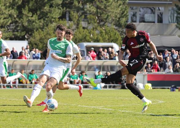 06.04.2026 - Fussball - Saison 2025 2026 - Regionalliga Bayern - 27. Spieltag: 1. FC Nürnberg FCN II ( Club ) - SpVgg Greuther Fürth II (Kleeblatt U23 ) - DaMa - xdaxmax - Noah Maboulou (37, 1. FC Nürnberg FCN II ) mit Torschuss