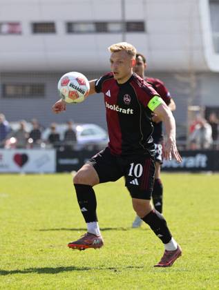 06.04.2026 - Fussball - Saison 2025 2026 - Regionalliga Bayern - 27. Spieltag: 1. FC Nürnberg FCN II ( Club ) - SpVgg Greuther Fürth II (Kleeblatt U23 ) - DaMa - xdaxmax - Benedikt Kirsch (10, 1. FC Nürnberg FCN II )