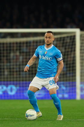 Napoli™s Stanislav Lobotka during the Serie A soccer match between Napoli and Milan at the Diego Armando Maradona Stadium in Naples, southern italy - Monday , April 06 , 2026. - Soccer . Copyright: xAlessandroxGarofalo LaPressex
