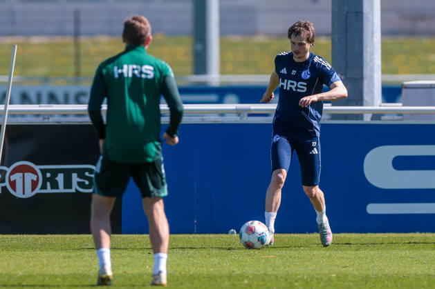 08.04.2026, Fussball, Training des FC Schalke 04. Finn Porath (FC Schalke 04). Gelsenkirchen Trainingsgelände FC Schalke 04 NRW Deutschland xRHR-FOTO YYx Copyright: RHR-FOTOx RHR-FOTO YY